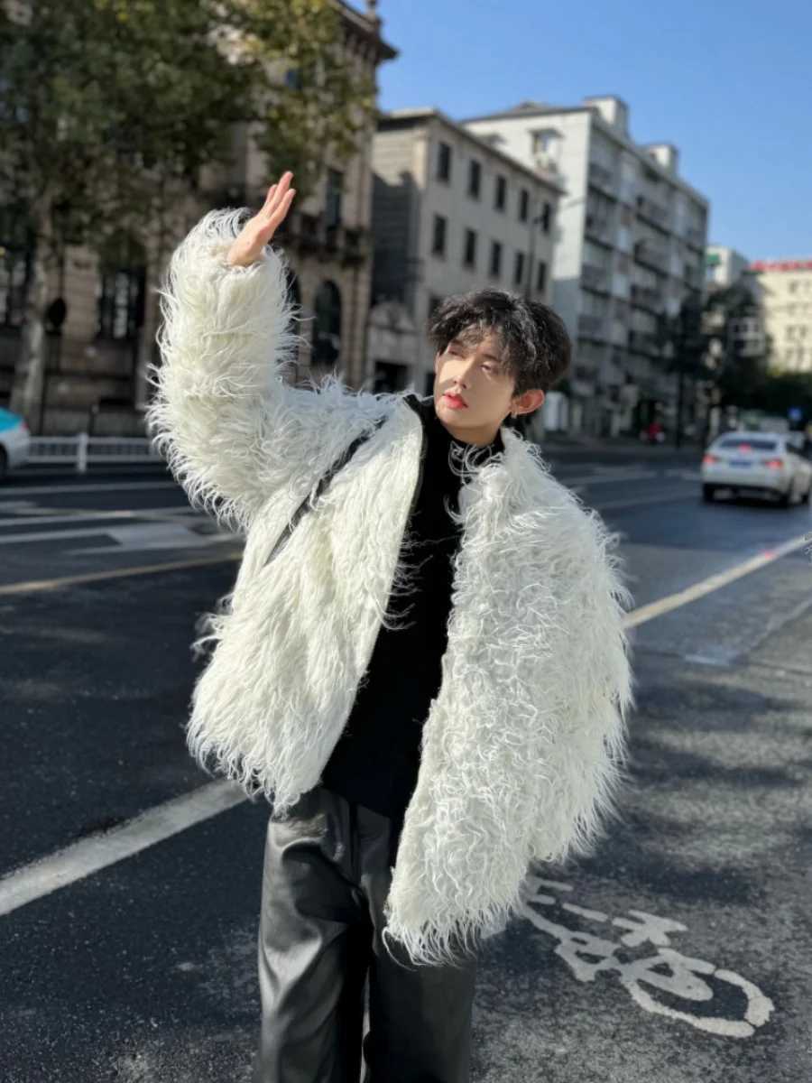 2024 Winter Clothing New Fashion Street Clothing imitates mink fur mens high-end mens long sleeved faux fur white coat W241220
