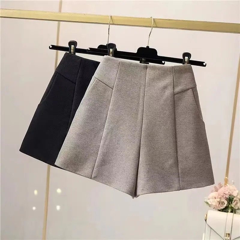 Short Pants Thicked Warm Woolen Shorts Women Autumn-Winter High Waist All-match Bottoms Fashion Loose Black Wide Leg M39 241216