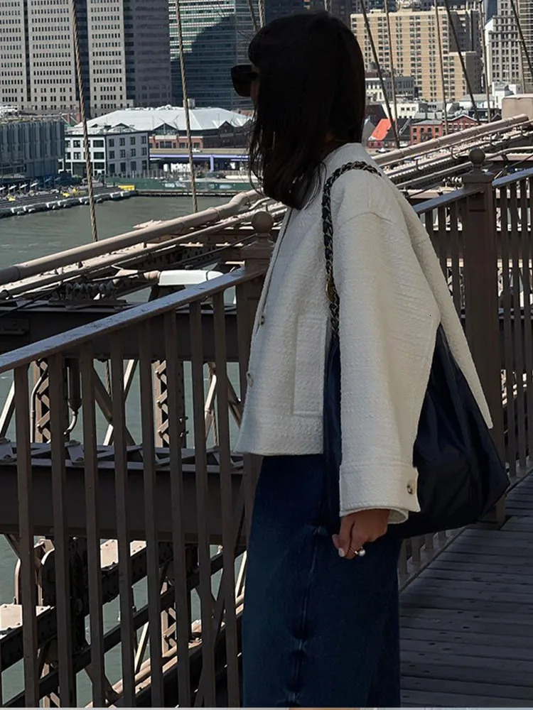 Elegant White O-neck Short Jackets For Women Fashion Long Sleeve Single Breasted Woolen Coats Female High Street Outwear 241220