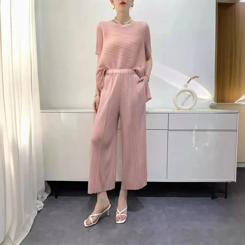 MIYAKE Highgrade Pleated Pants Women Summer Drape High Waist Ninepoint Straight Tube Comfortable Casual Versatile Cigarette 241218