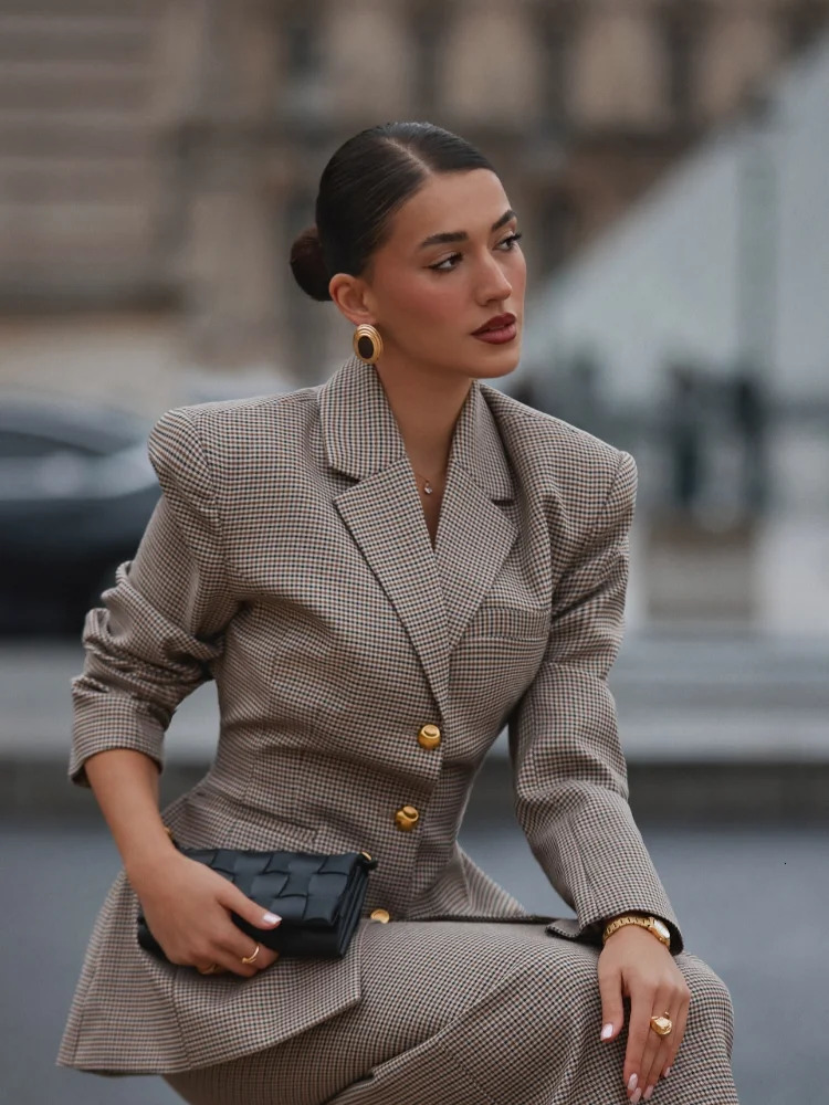 Plaid Coat Women Belt Autumn Winter Slim Lapel Buttons Pockets Outerwear Female Long Sleeve Vintage Jacket Lady High Street Chic 241220