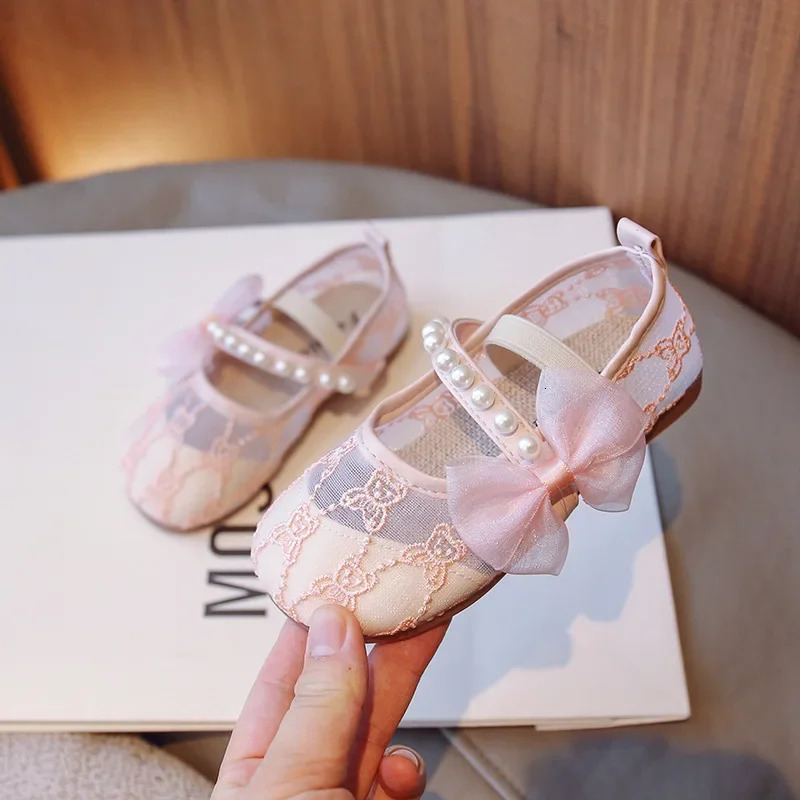 Childrens Elegant Lace Flats Summer Girls Pearl Cute Bow Breathable Sweet Princess Fashion Shoes for Party Wedding Show 241220
