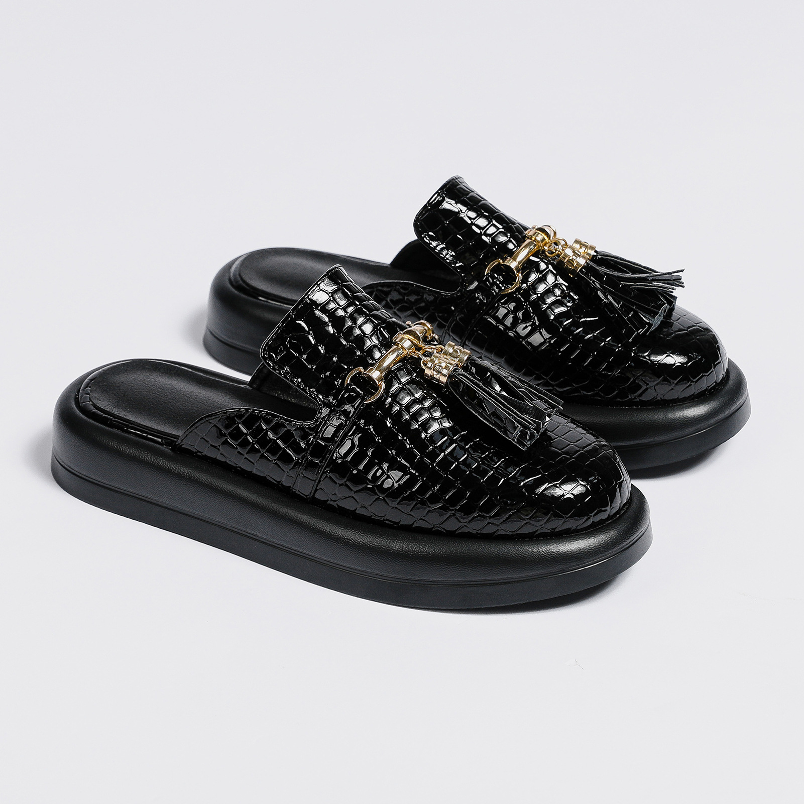 Women Slippers Fashion Spring New Trendy Designer Shoes Thick Sole Plus Size Multi Colors Versatile fashion