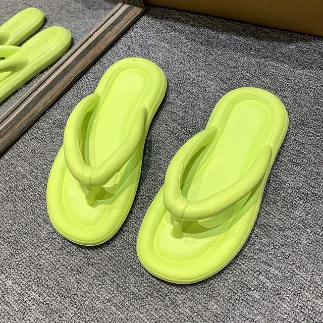 New Summer Candy Color Flip ps Women Cute Soft Sole Beach Slippers Fashion Sandals House Bathroom Non-Slip Shoes Slides