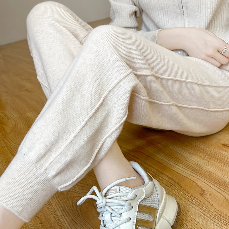 100% Merino Pure Wool Womens AutumnWinter Elastic Leg Binding Solid Color Loose And Warm Versatile Knitted Casual Pants Z260314