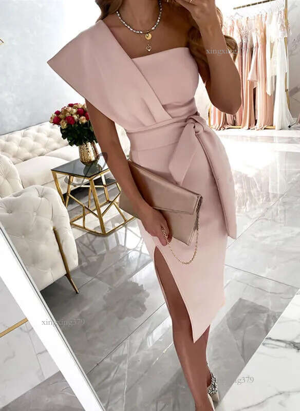 Party Dresses Women Elegant Sashe Slim Party Dress Casual Fashion Commute Lady Bodycon Dress Pink Sexy One-Shoulder Slit Midi Dress Vestido 230211