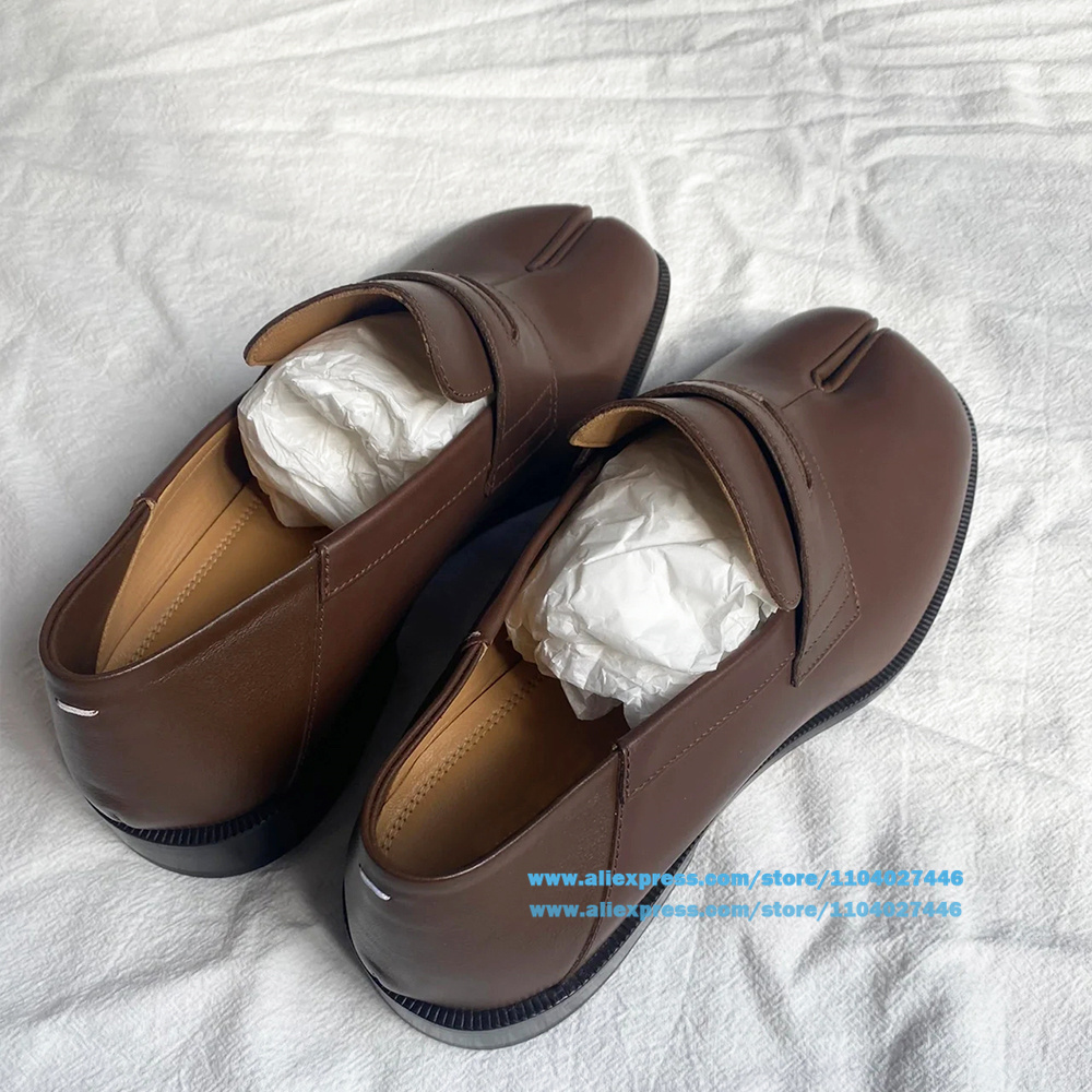 Tabi Men's Loafers Slip-On Leather Soft Soles Single Brand Flats Casual Men Shoes