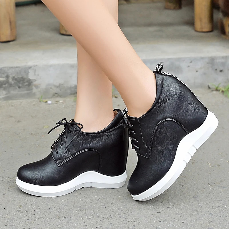 Fashion wedge sports shoes for women in spring and autumn comfortable hidden platform casual shoes for women lace shoes 241223