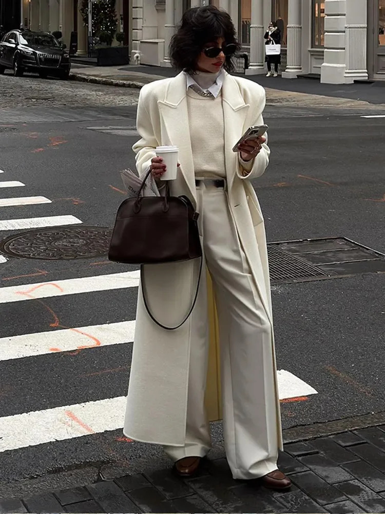 Elegant White Turndown Collar Warm Overcoat For Women Fashion Long Sleeve Buttons Pocket Coats Winter Street Outwear 241217
