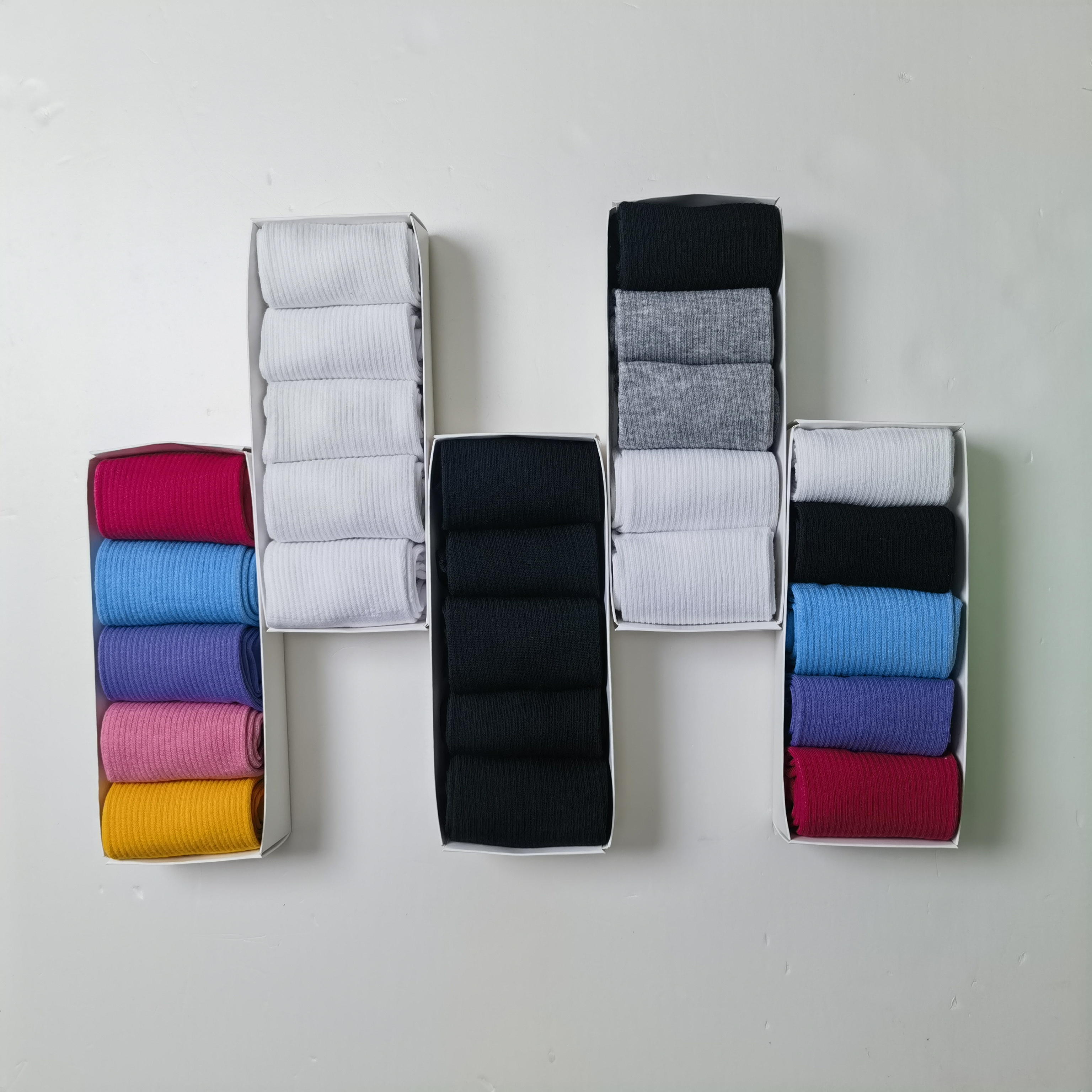 5 pairs/designer low, medium and high waist solid color black white gray breathable cotton socks letter breathable cotton jogging basketball football sports socks05
