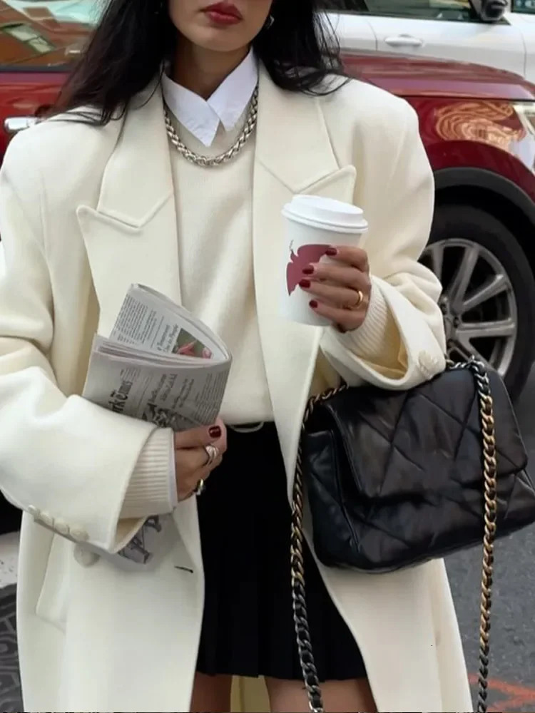 Elegant White Turndown Collar Warm Overcoat For Women Fashion Long Sleeve Buttons Pocket Coats Winter Street Outwear 241217