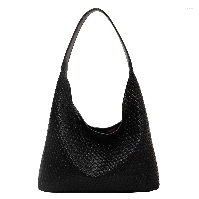 Free Shipping Totes Large Capacity Women's 2024 Fashionable Versatile Texture Shoulder For Autumn And Winter Commuting Designer Bag Luxury Bag To