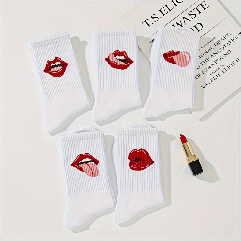 5 pairs of white Korean ins tide red lips college style sports women mid-calf socks couple models