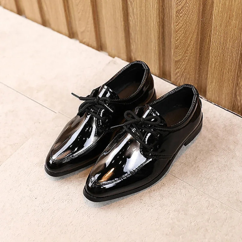 Children Patent Leather Shoes Fashion Pointed Toe Lace Up Boy Shoes Black Casual Dress Flats Comfortable Soft Sole Kids Shoes 241220