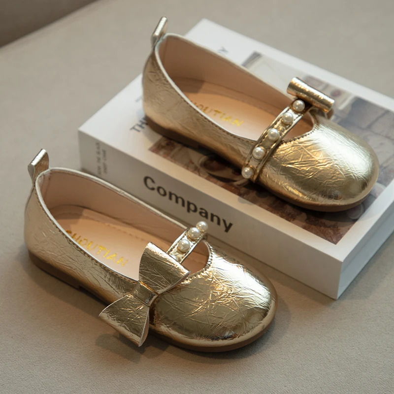Children Performance Dance Shoes Solid Color Girls Flat Shoes with Simple Pearl Bow Kids Princess Leather Shoes Sweet 241220
