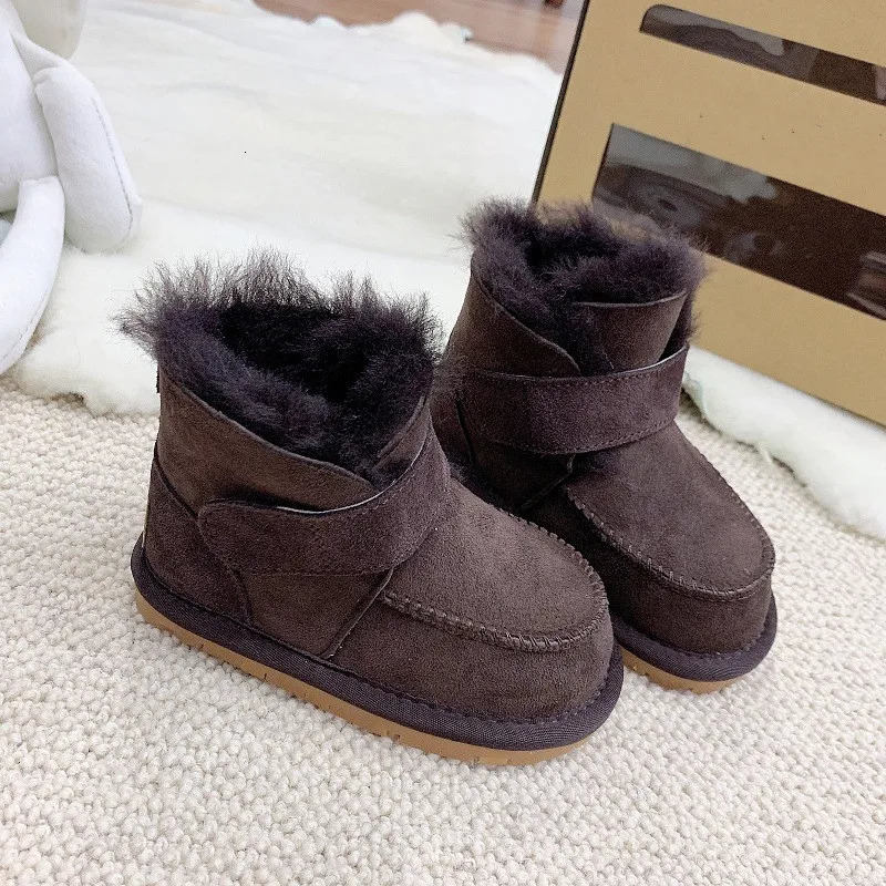 Winter Childrens Snowy Boots Sheep Leather and Wool Integrated Warm and Non slip Infant Walking Shoes 0-5 Years Old 241219