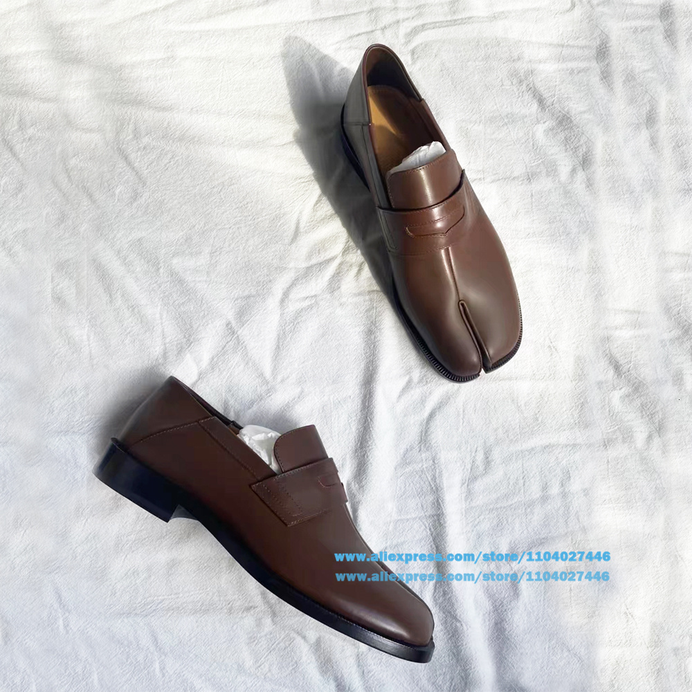 Tabi Men's Loafers Slip-On Leather Soft Soles Single Brand Flats Casual Men Shoes