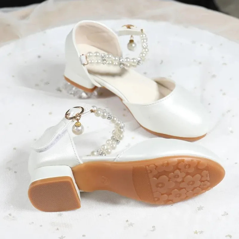 Girls Shoes Fashion Childrens Pearls princess Sandals Bling Summer Sandals Toddler party Breathable Kids Shoes 241219