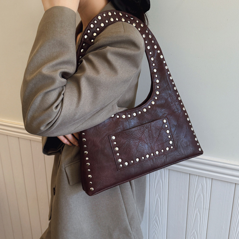 Tote Bags for Women Handbags Rivet Single Shoulder Underarm Motorcycle Stylish Large Capacity Tote Bag Versatile Hand-Held Women Bag