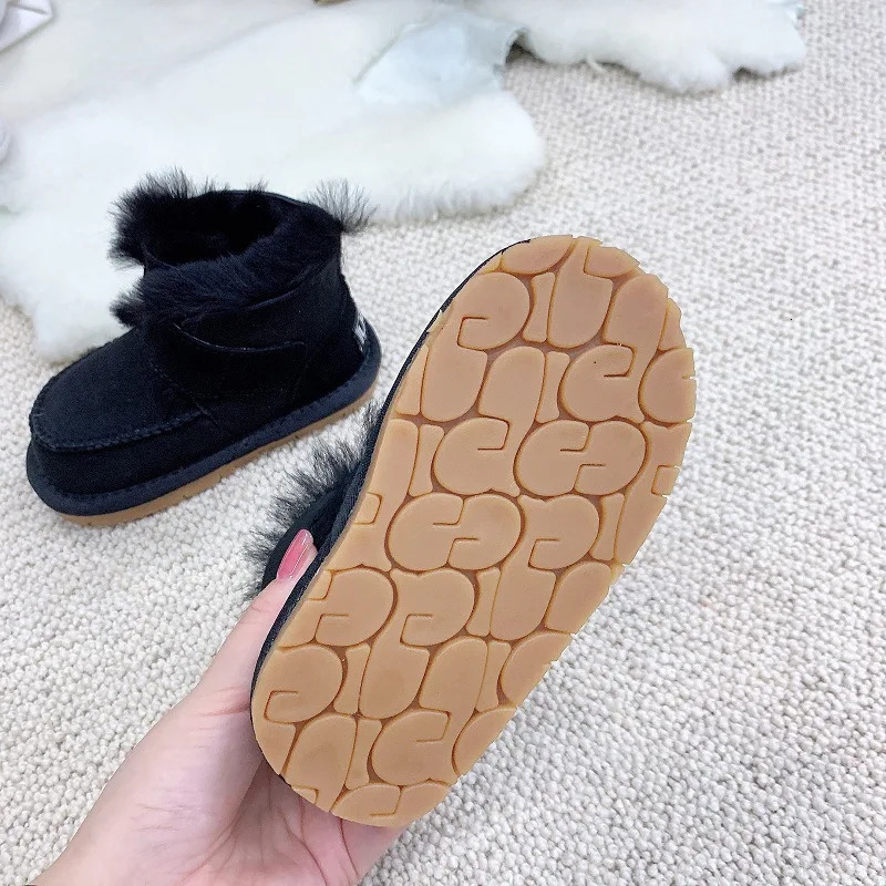 Winter Childrens Snowy Boots Sheep Leather and Wool Integrated Warm and Non slip Infant Walking Shoes 0-5 Years Old 241219