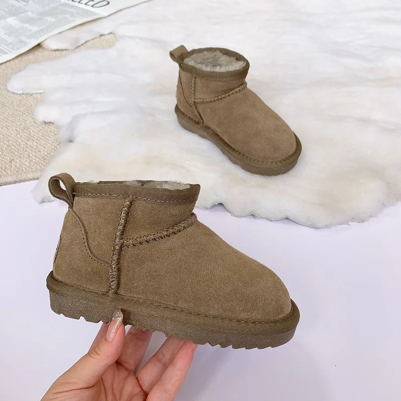 Suede Leather Kids Snow Boots Parent-child Woman Ankle Boots Winter Warm Lamb WoolGirls Shoes Genuine Leather Childrens Shoes 241219