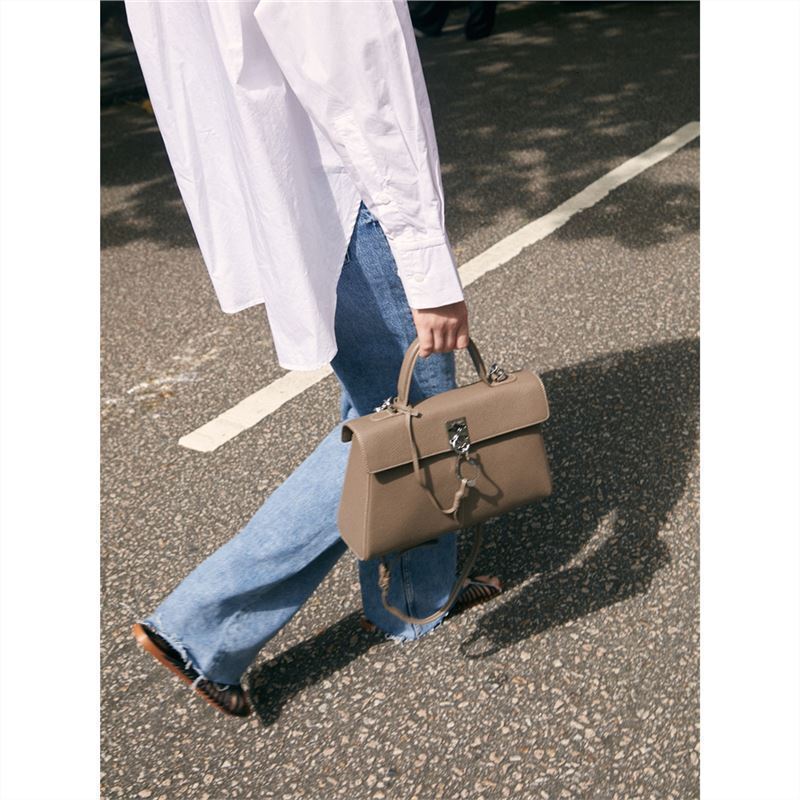 Bag CAFUNE Niche Bag For Women With High-End Texture, Stance Bag, Large Cowhide Document Commuting Bag, Handbag