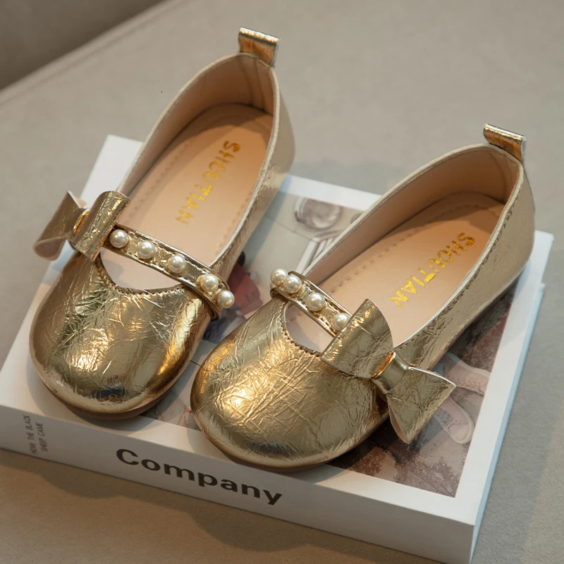 Children Performance Dance Shoes Solid Color Girls Flat Shoes with Simple Pearl Bow Kids Princess Leather Shoes Sweet 241220