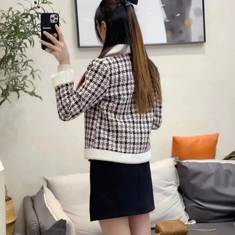 Winter Fleece Lined Woolen Jackets Coats Elegant Plaid Short Chaquetas Slim Warm Jaqueta Tops Korea Women Vintage Cropped Casaco 241220