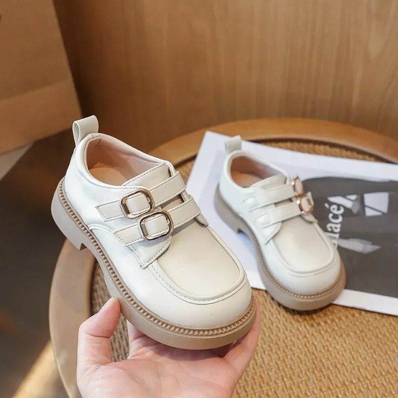 Winter Children Leather Shoes for Girls Fashion Korean Style Anti-slippery Britishi Style Soft Bottom Versatile Loafer 241220