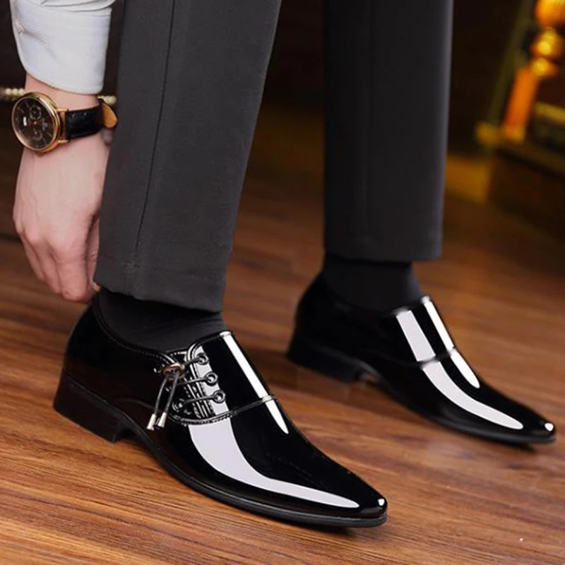 Mens Casual Leather Shoes Bright Casual Mens Dress Shoes Men Business Dress Leather Shoes Pointed Toe Slip-On Men Wedding Shoe 241220