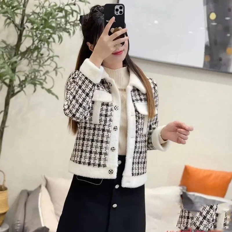 Winter Fleece Lined Woolen Jackets Coats Elegant Plaid Short Chaquetas Slim Warm Jaqueta Tops Korea Women Vintage Cropped Casaco 241220