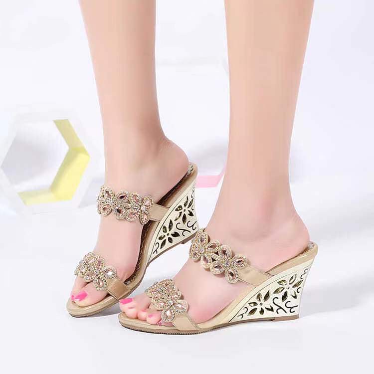 2025 new Sandals Latest Green African Pump High Heels Italian Wedding Elegant Women's Summer Skating Shoes 230506