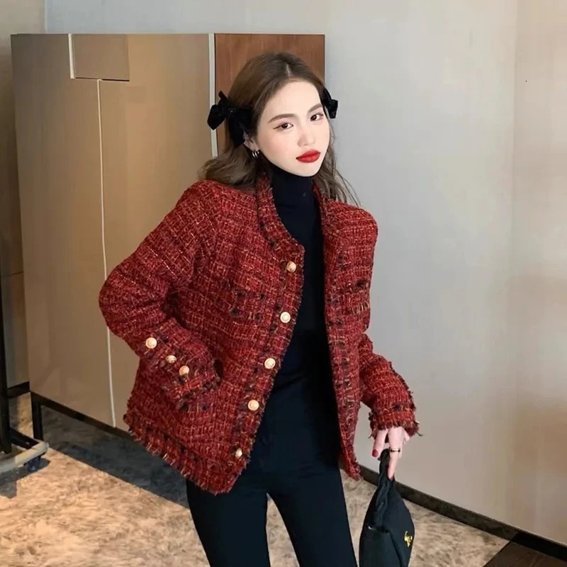 Autumn French High end Temperament Red Fragrant Coat Womens Short Thick Tweed OutwearFashion Women Slim Thicken Jacket 241220