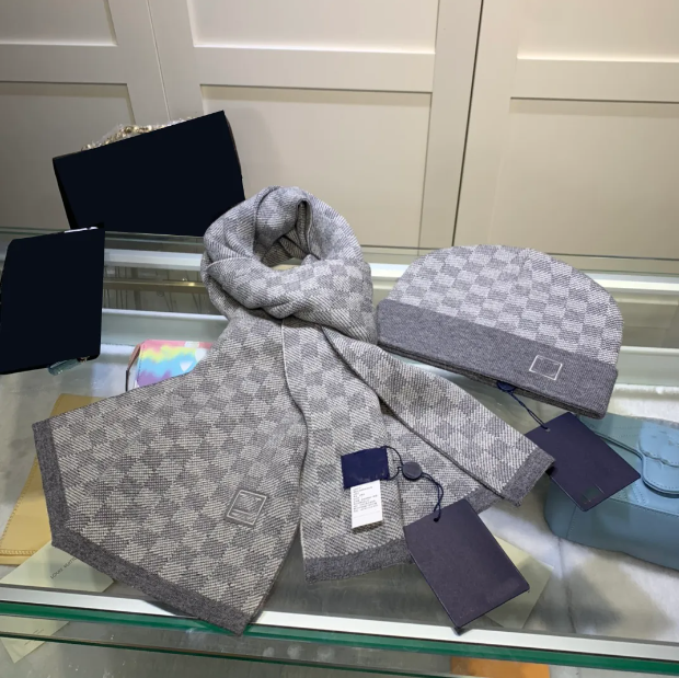 Femmes Scadroet Set Fashion Beanie Hat Scarf Sets Femmes Set Hiver chaud Chapeauxet foulards Chapeau de bonnet pour hommes 5355