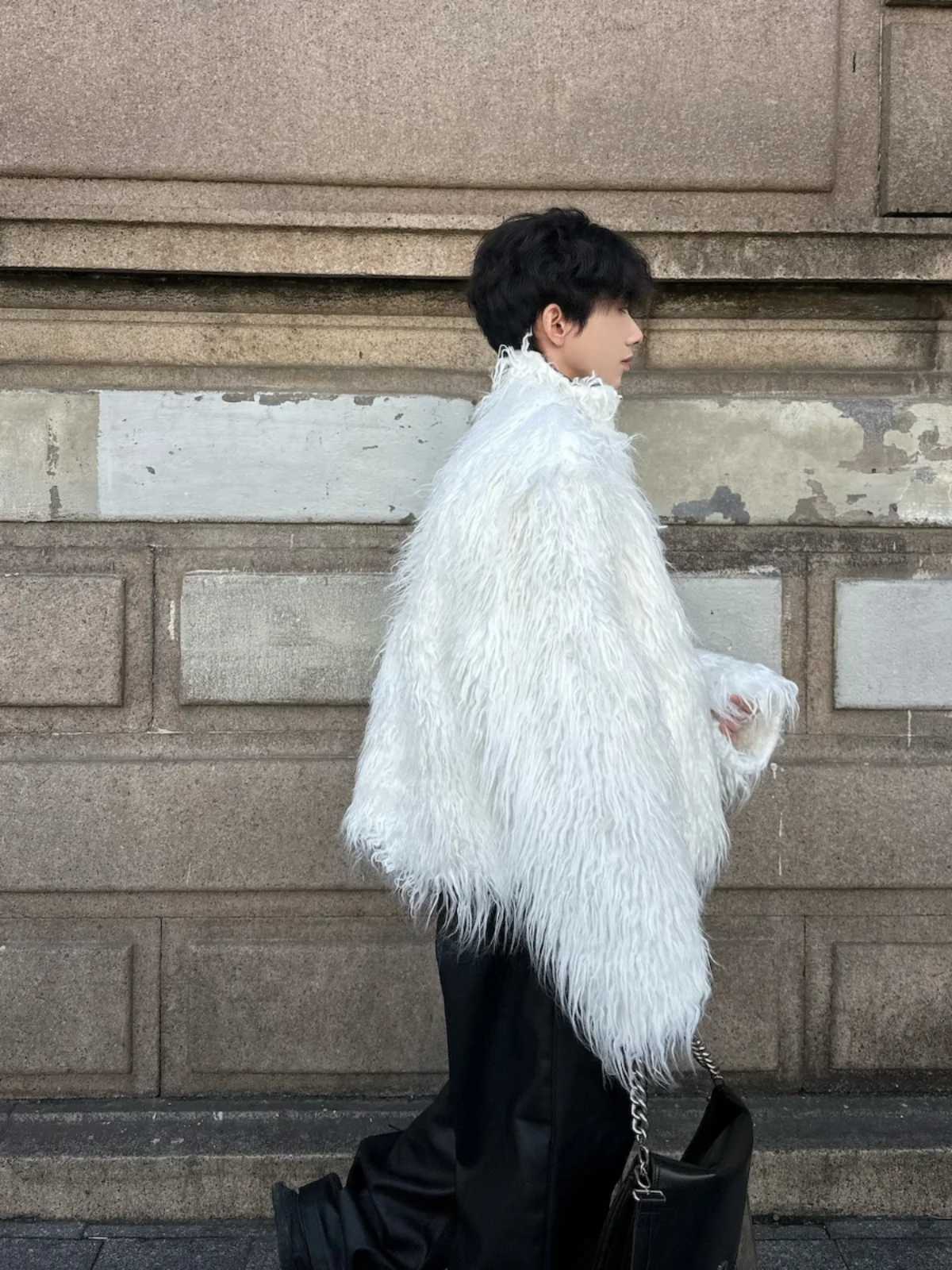 2024 Winter Clothing New Fashion Street Clothing imitates mink fur mens high-end mens long sleeved faux fur white coat W241220