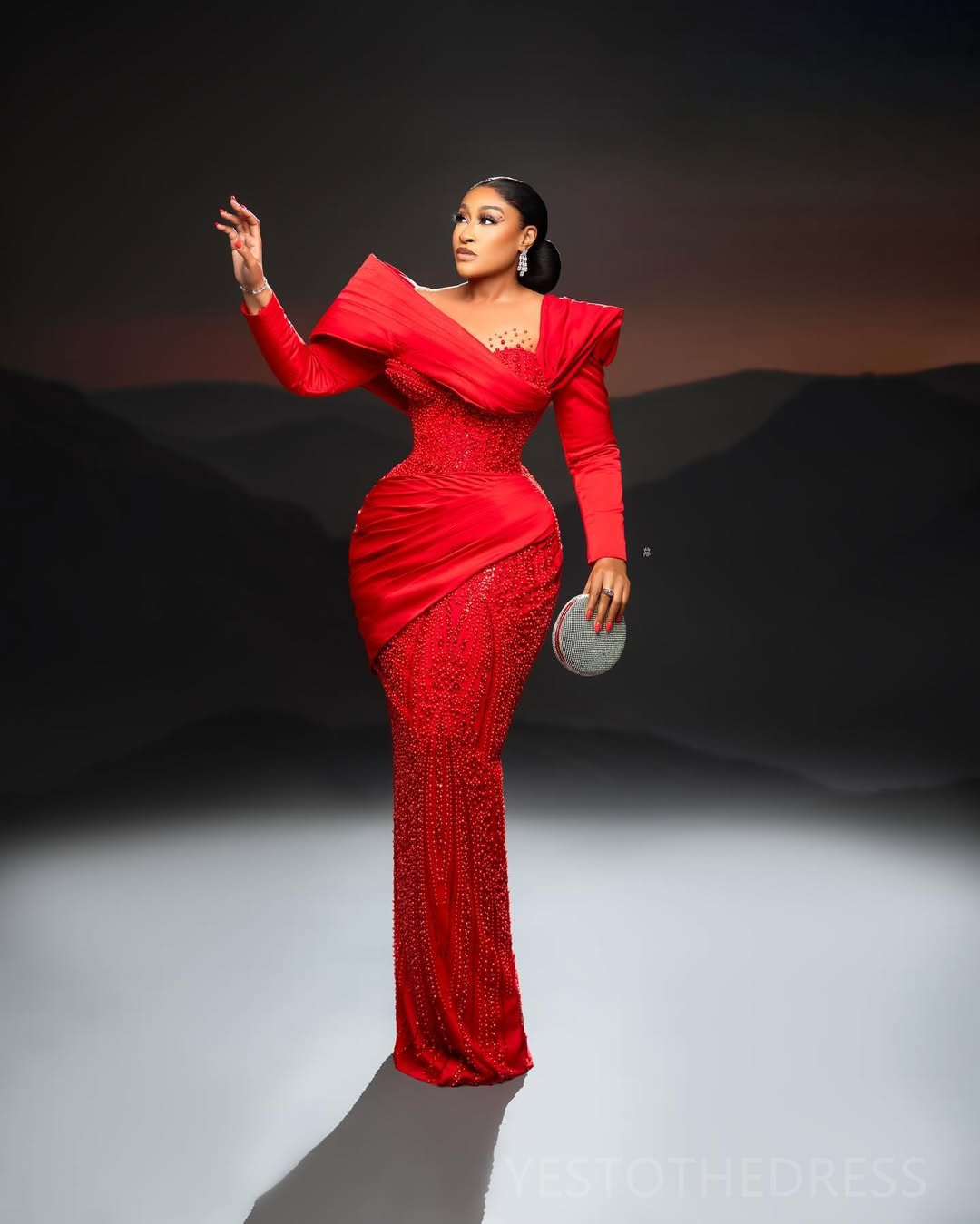 2025 Plus Size Red Prom Dress Evening Dresses For Special Occasions Mermaid Sheer Neck Long Sleeves Beaded Lace Pearls Birthday Dress Second Reception