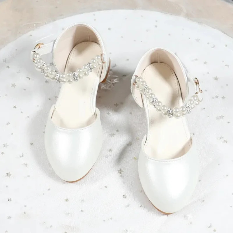 Girls Shoes Fashion Childrens Pearls princess Sandals Bling Summer Sandals Toddler party Breathable Kids Shoes 241219