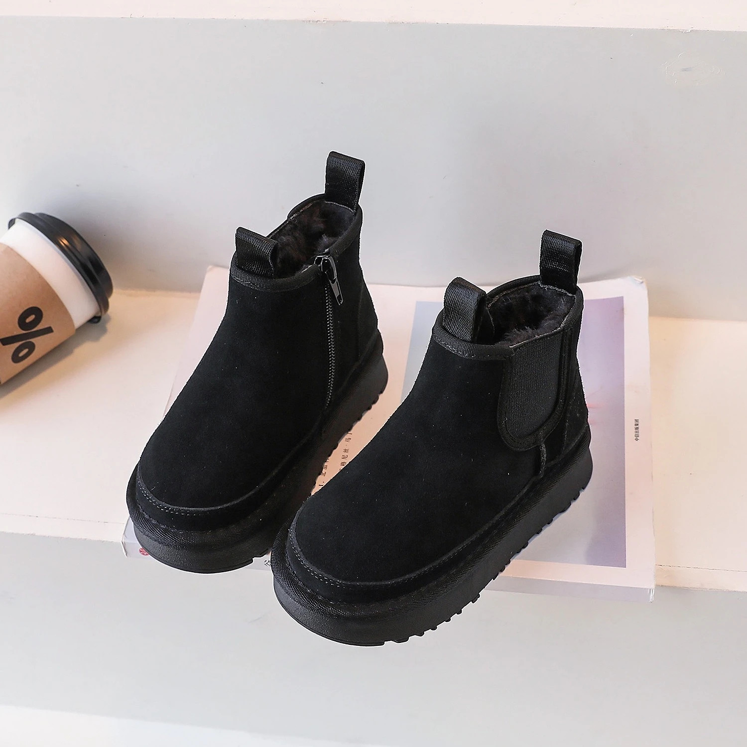 Kids Boots Boys Girls Thick Genuine Leather Warm Thicker Fur Children Winter Non-Slip Solid Zip Snow Boots Baby Suede Shoes 241219