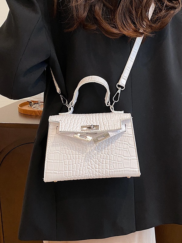 Hot new free shipping designer bags for womens black green sliver gold white Fashionable hand-held small square bag single shoulder crossbody bag