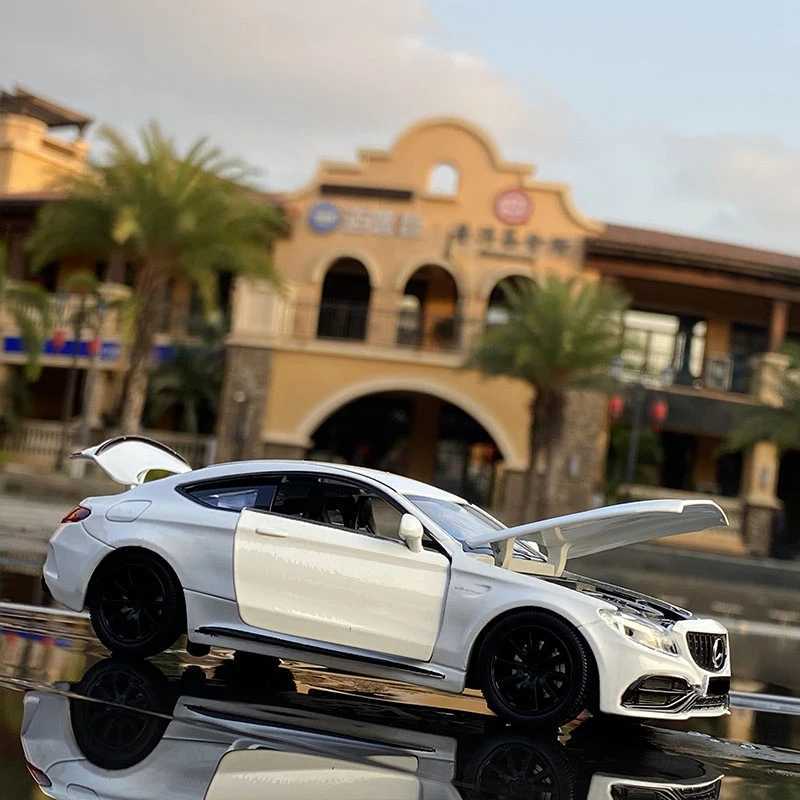 1 32 C63S Coupe Alloy Car Model Diecast Metal Toy Vehicles Car Model Collection Simulation Sound and Light Childrens GiftsXJ241221