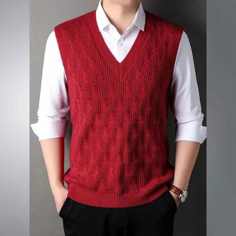 Fleeced Warm Sweaters Male Thick Sleeveless Mens Knitted Vest Harajuku High Quality Y2k Korean Fashion Top Cashmere WaistcoatXJ241221