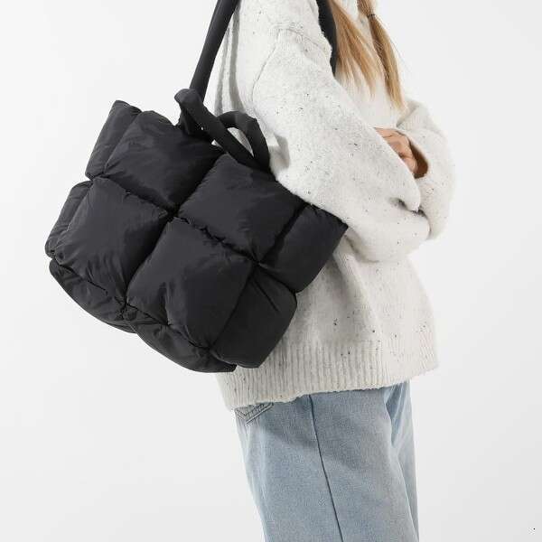 Down jacket, handbag, 2024 new style, women's grid filled cotton shoulder bag, fashionable and simple tote bag