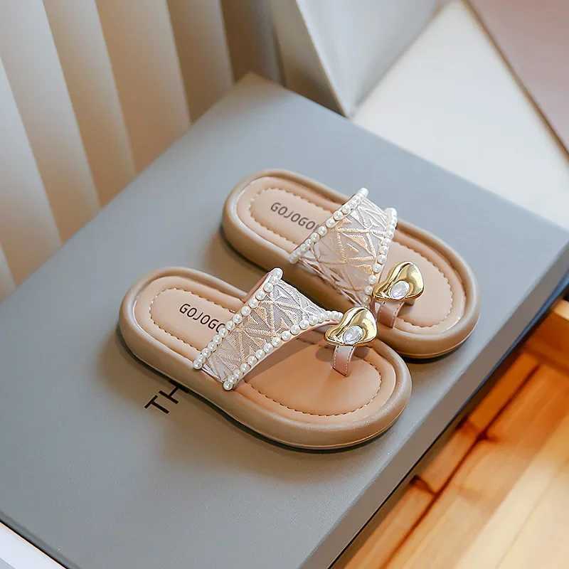 Slipper Child Shoe Girl Princess Slippers Summer New Little Girl Soft Sole Sandals Versatile Pearl Clip Shoe Fashionable Fairy Style H241217