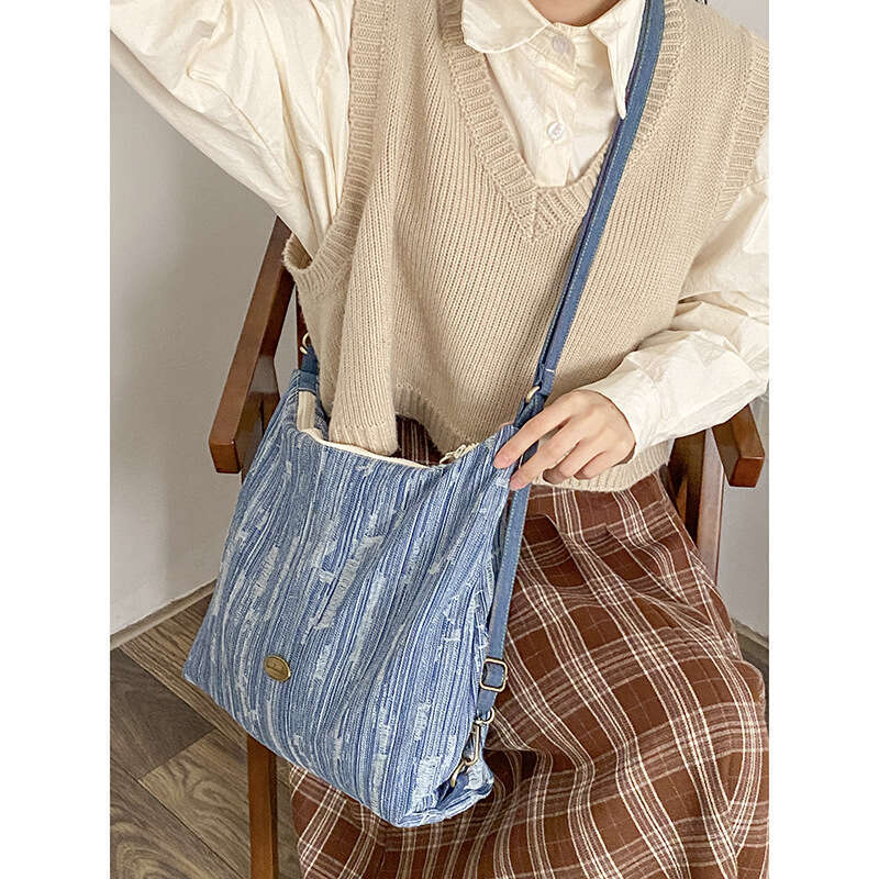 Design a red checkered multifunctional single shoulder for women, versatile and large capacity backpack, adjustable crossbody bag
