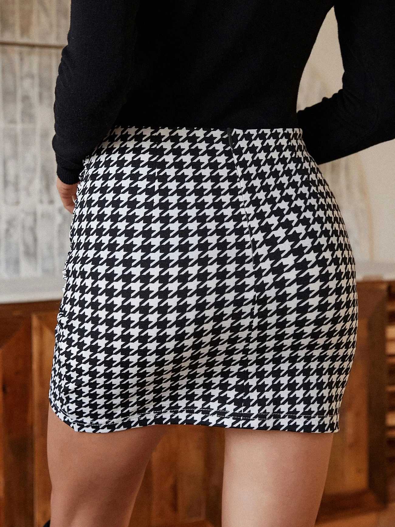 Womens sexy slim plaid print skirt Womens hip mini skirt soft short A-line skirtXJ241221