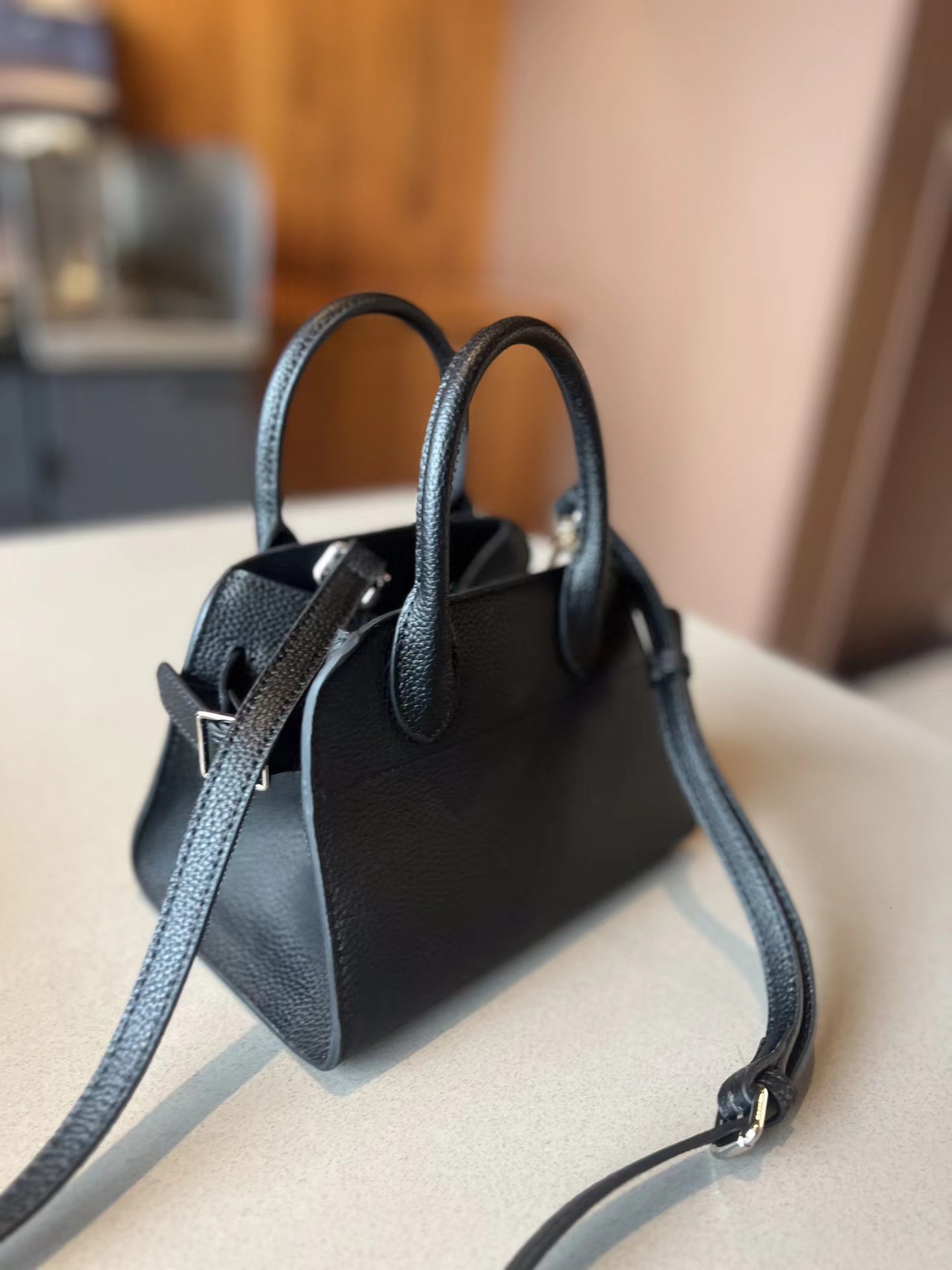 2024 New Women's Top Layer Cowhide Crossbody Shoulder Design Litchi Pattern Mini Genuine Leather Bag For Women