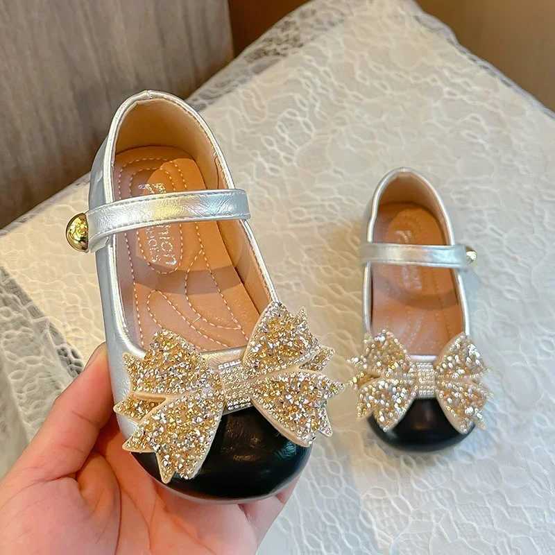 Sneakers Children Princess Leather Shoes for Girls 2024 Autumn New Fashion Soft Bottom Chic Bowtie Anti-slippery Performance Dress Shoes H241221