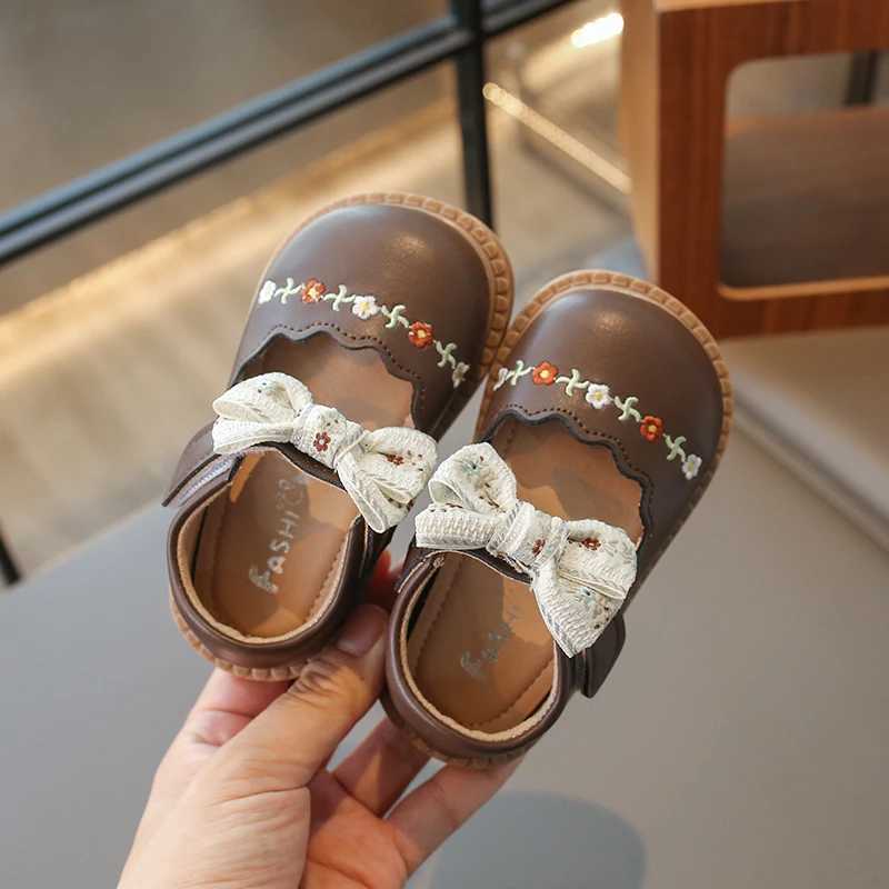 Sneakers Sweet Style Baby Girls Leather Shoes Children Kids Love Bow Princess Shoes Soft Sole Anti Slip Lightweight Infant Toddler Shoes H241221