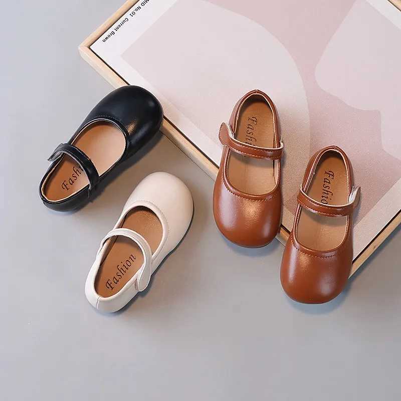 Sneakers Baby Childrens Single Shoes Brown Round Head Leather Boys Girls Baby Leather Shoes Solid Color Soft Non-slip Kids Baby Sandals H241221