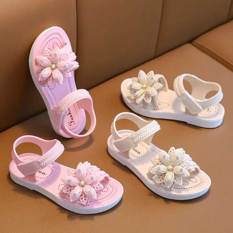 Sneakers New summer cute flower age 2-8 childrens slippers soft and good sandals suitable for girls anti slip beaver flip up childrens princess shoes 